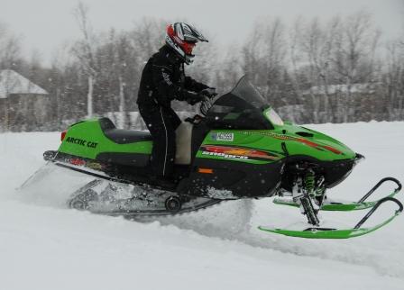 Cal ripping along on the Arctic Cat Z 440 Sno Pro