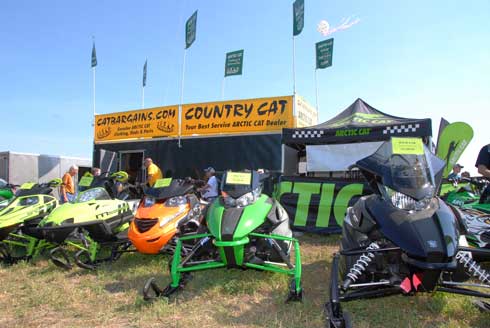 Country Cat at 2011 Hay Days