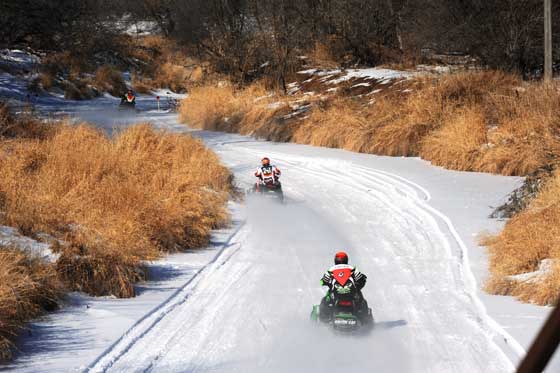 Grafton USCC cross-country snowmobile race