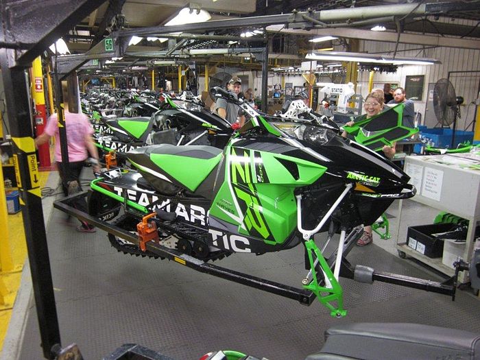 2015 Arctic Cat ZR6000R race sled models on the production line.