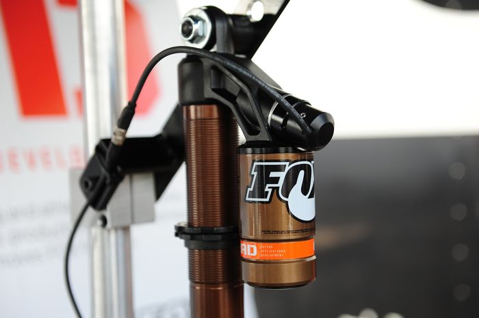 The new electronic RAD QS3 shock from FOX Shox.. Photo by ArcticInsider.com