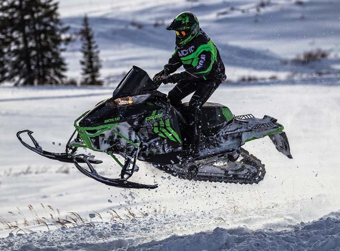 2017 Arctic Cat XF Cross Country snowmobile