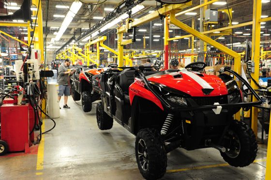 2016 Arctic Cat HDX on the assembly line. Photo by ArcticInsider.com