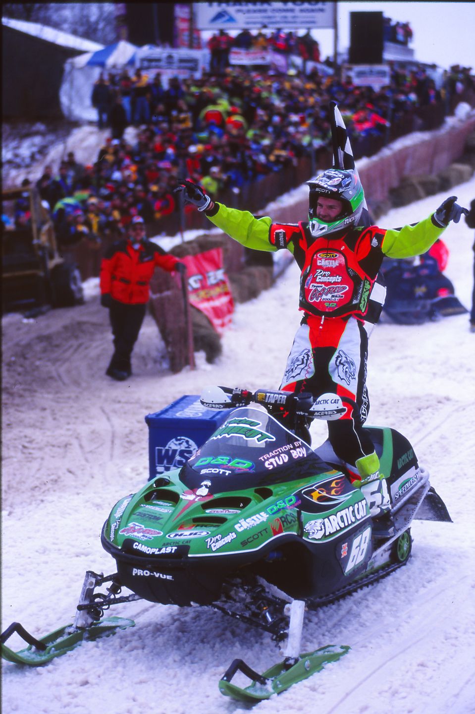 Tucker Hibbert wins Pro Open in his debut in the class, circa 2000. Photo by ArcticInsider.com