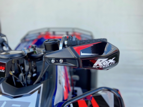 A closer look at the Rox MX Handguard. Blown Concepts sexed these up with graphics to match the bodywork design.